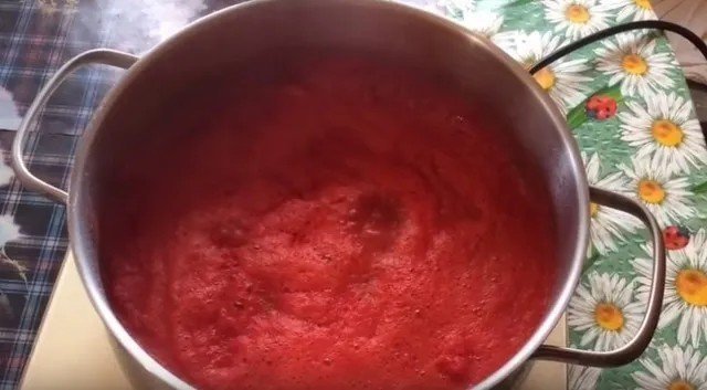 Понос красного цвета после томатного сока
