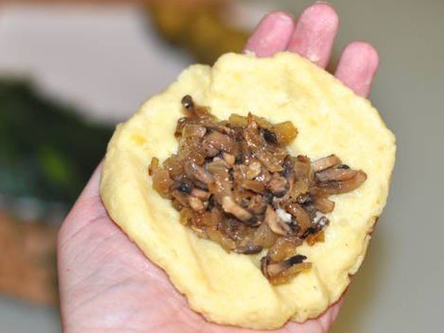 Картофельное тесто для зраз с грибами