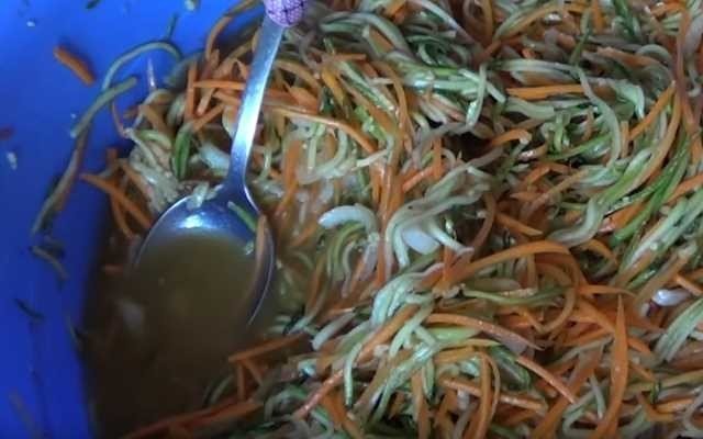 Кабачки по корейски на зиму с приправой для корейской моркови